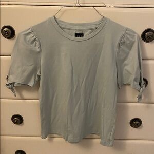 GAP Women's Cream Short Sleeve Tee Light Sage Green Size: XSP